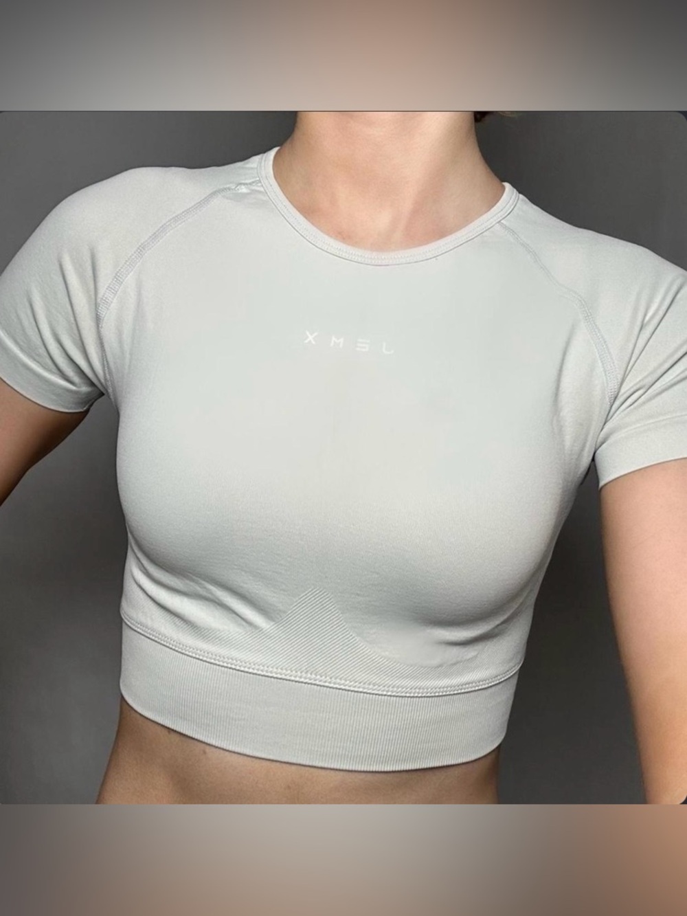 Light Gray Seamless Crop Top by - Women's Performance Fit